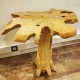 Table tranche de Teck sur tronc en bois Ø80cm hauteur 72cm