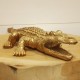 Crocodile doré en résine 39x15x5cm